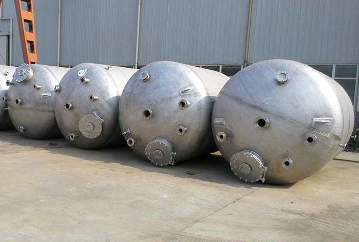 導(dǎo)致不銹鋼反應(yīng)釜價(jià)格波動的原因